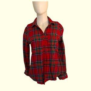 Hollister distressed flannel size medium.